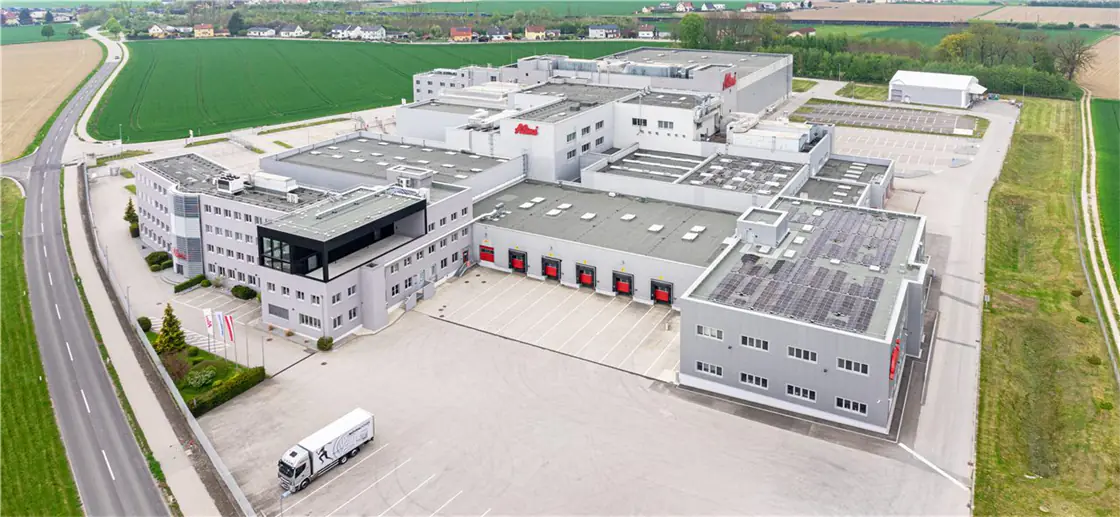 Veduta aerea dello stabilimento produttivo del Gruppo Almi