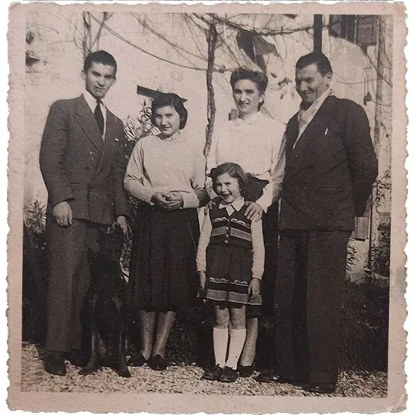 La famiglia Smania, fondatrice di Italdroghe